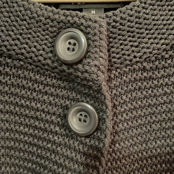 Shaw Type Top- Medium - Picture 3 of 5